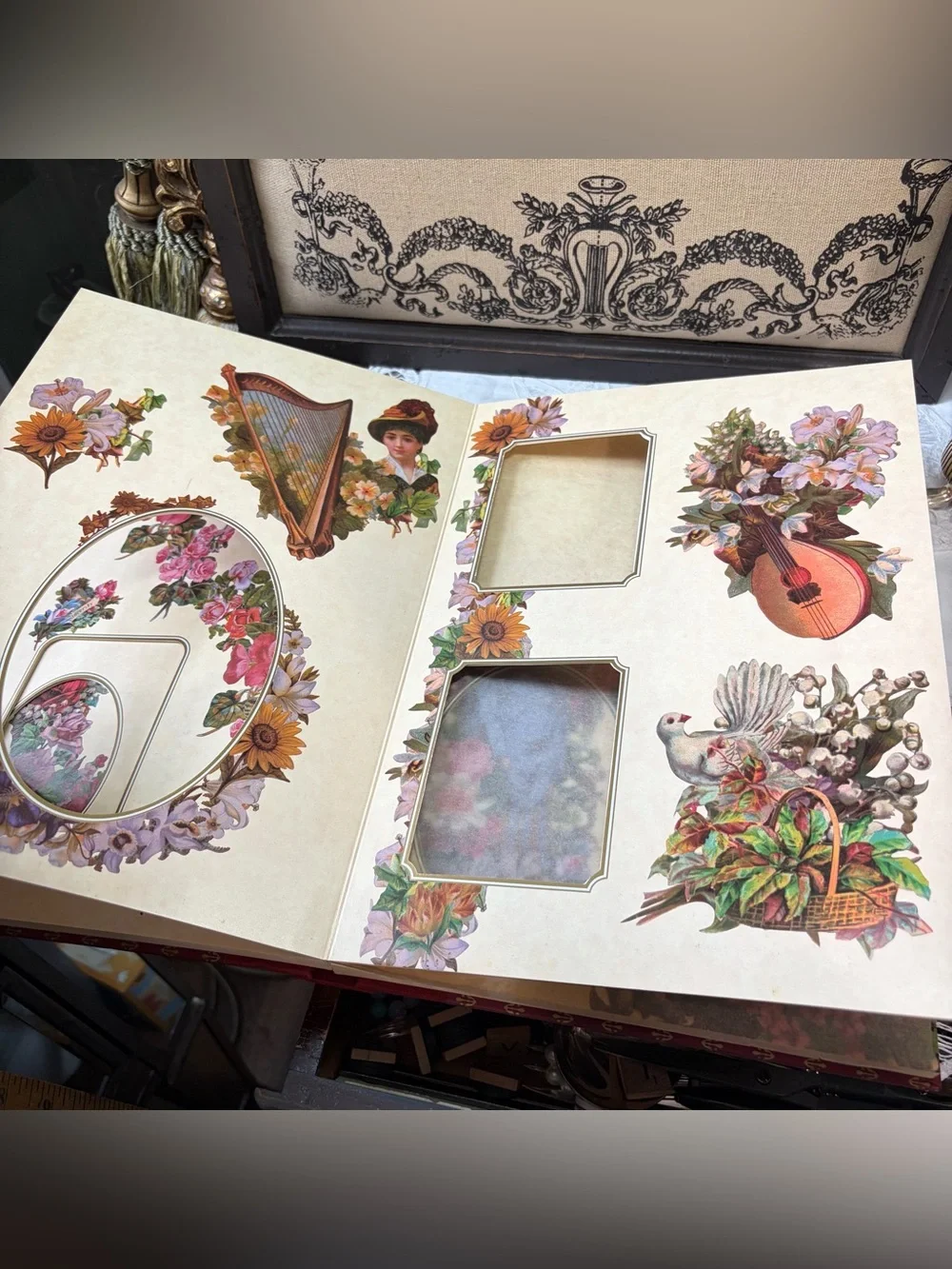 Victorian Photograph Album Robert Frederick Itd. Montague House 1995